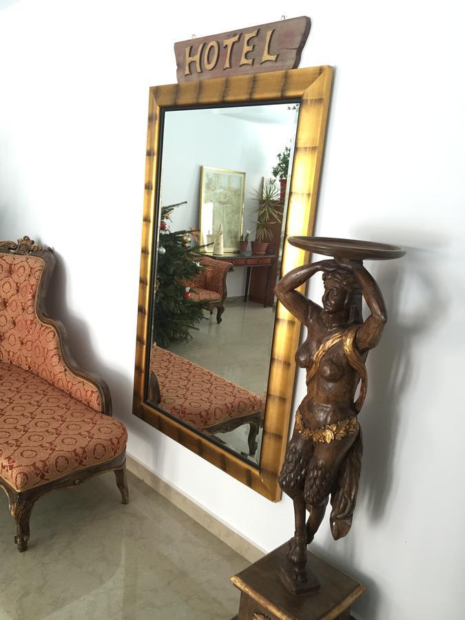 Hotel Eka Sebeş Extérieur photo