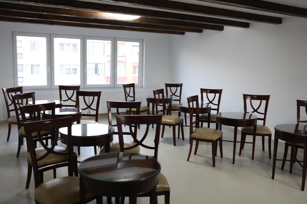 Hotel Eka Sebeş Extérieur photo