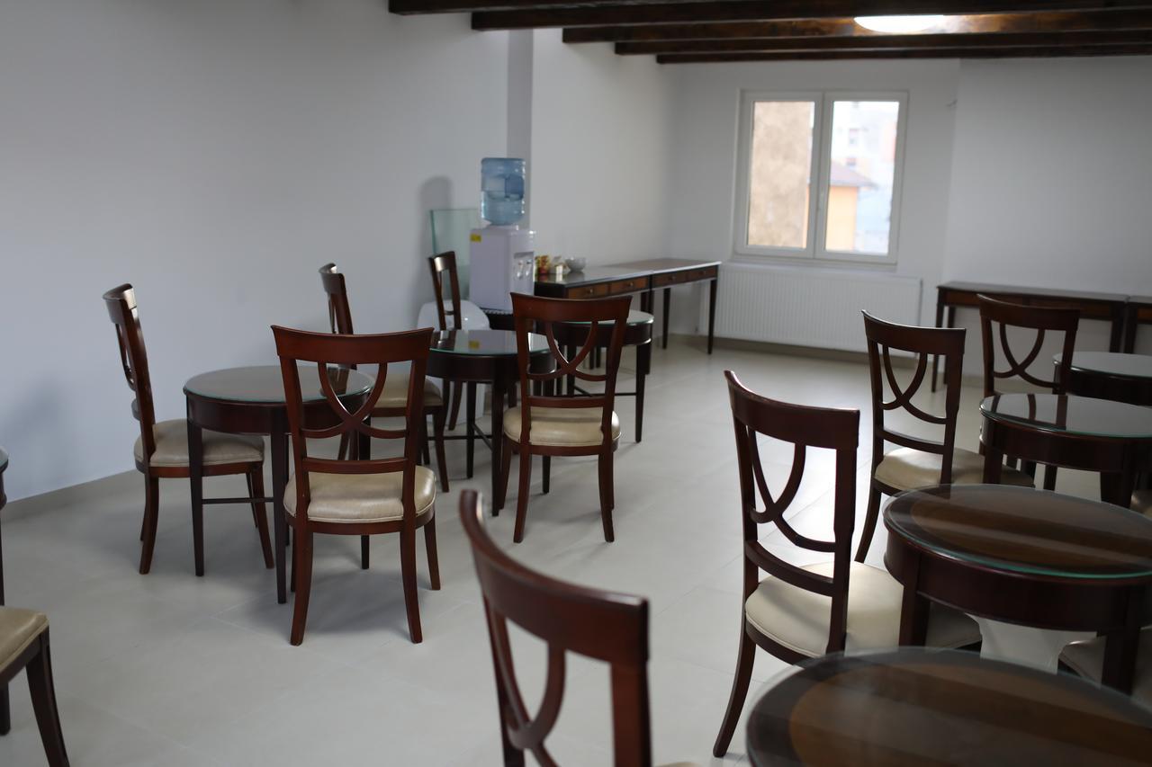 Hotel Eka Sebeş Extérieur photo