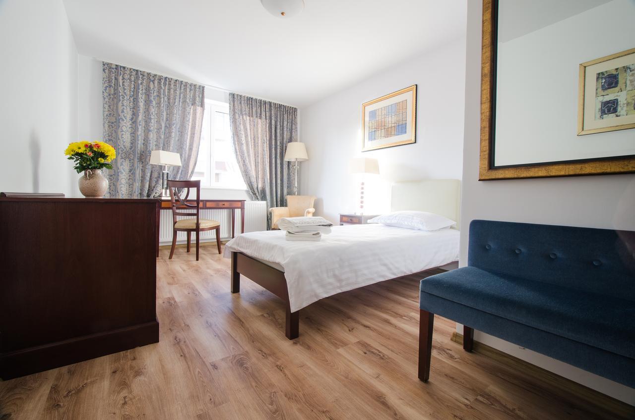 Hotel Eka Sebeş Extérieur photo