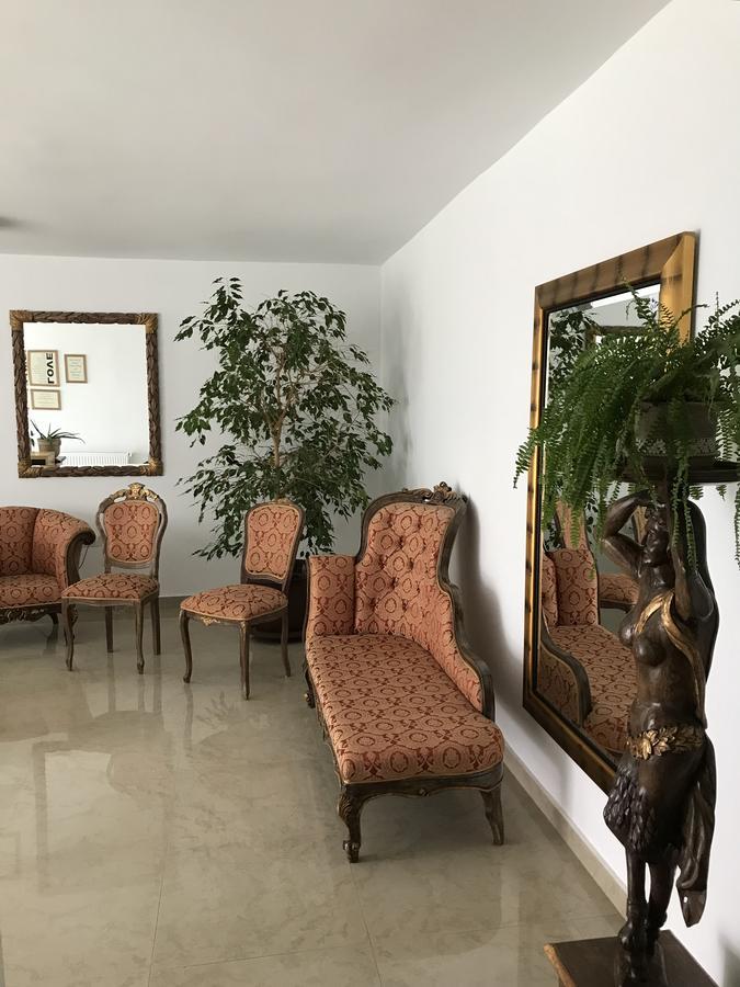 Hotel Eka Sebeş Extérieur photo